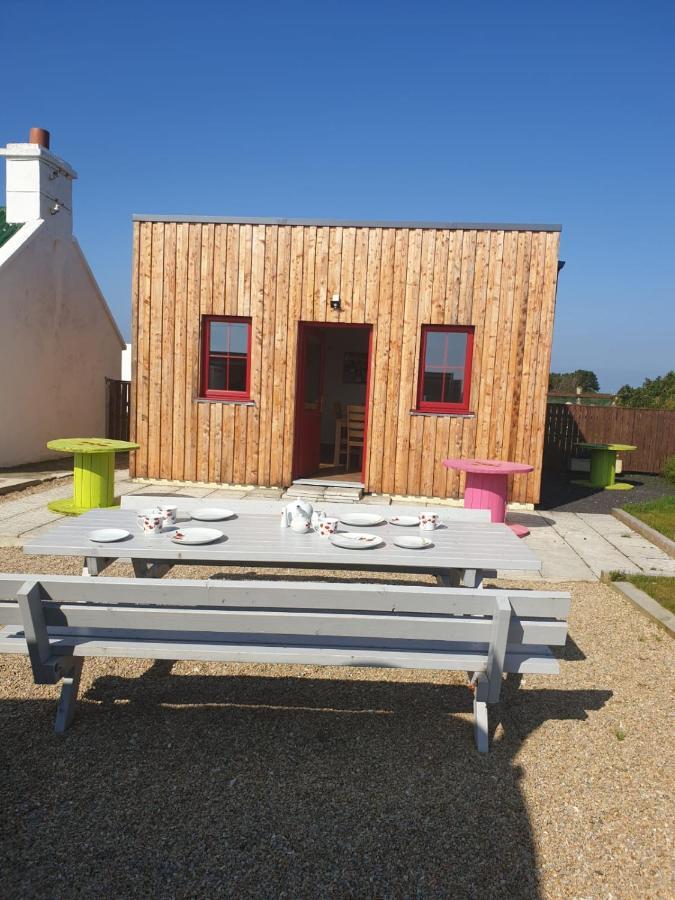 Geraghtys Farmyard Pods Hotel Belmullet Eksteriør billede